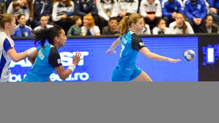 CSM București nu s-a mai dus la TAS în "Cazul Ecusoanele", dar a atacat în justiție hotărârea Consiliului de Administrație al FRH. Liga Națională se încheie marți, CSM așteaptă un verdict de la Curtea de Apel o zi mai târziu