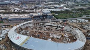 Anomalia dintr-un oraș istoric al României. Stadion nou de 55.000.000 de euro lângă stadion nou de 16.000.000 de euro: „A îngropat banii românilor”