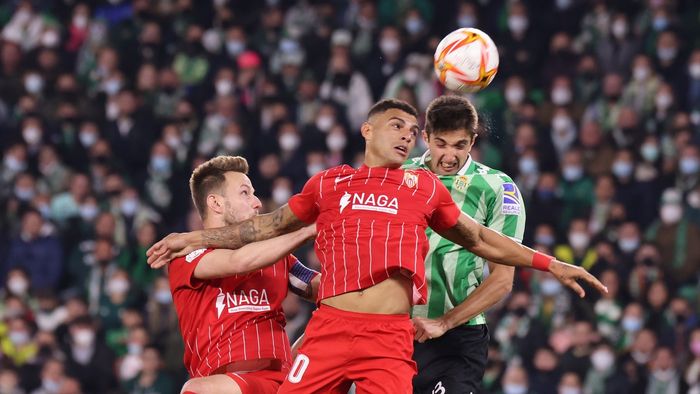 Sevilla a respins oferta de 30 de milioane de euro a lui Newcastle United pentru starul Diego Carlos!