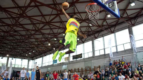 Și românii pot să sară. Show total la Sport Arena Streetball