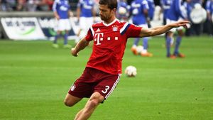 Xabi Alonso, eliminat la meciul cu numărul 100 în Liga Campionilor. În precedentele 99 de partide a văzut un singur cartonaș roșu