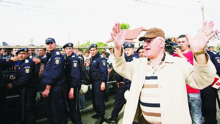 INCREDIBIL: Dragomir și Marius Stan, la un pas de bătaie în ședința CEx!** Propunerea care o poate salva pe Poli