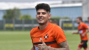 Florinel Coman și oferta care îi putea schimba viața definitiv! Giovanni Becali dezvăluie contractul uluitor pe care i l-a pus pe masă: „Câștiga un salariu anual de un milion de dolari”. Totul a picat din cauza lui Gigi Becali