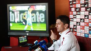 Ei vor avea parte de "tratament special" pe Giulești!** Cum își pune Lucescu echipa în gardă