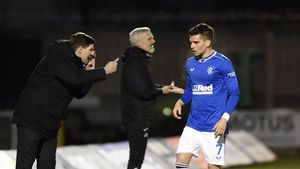 Ianis Hagi, sincer: „Steven Gerrard m-a învățat partea murdară a fotbalului” + Rangers i-a fixat prețul!