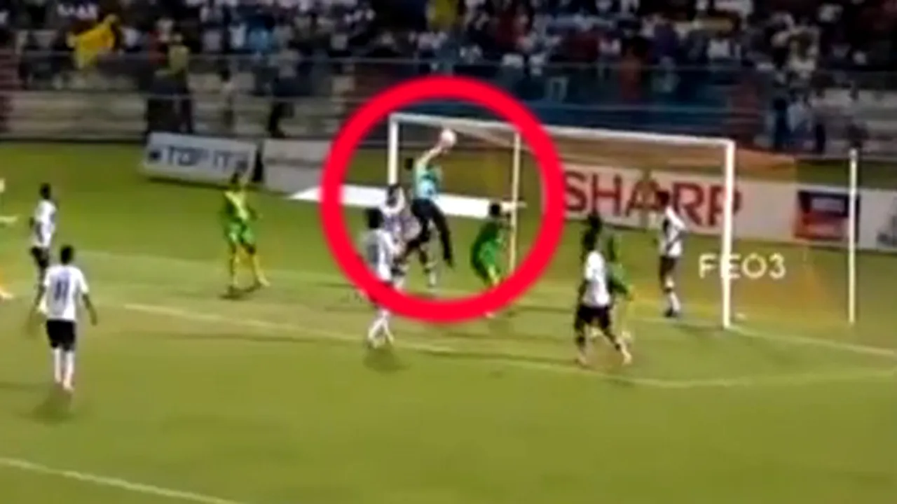 Ce a făcut acest portar nu ai văzut NICIODATĂ‚ pe un teren de fotbal.** VIDEO FABULOS: echipa lui ataca, el încerca să 