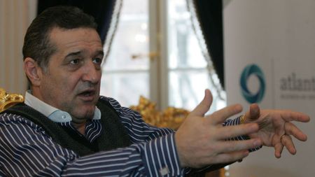 EXCLUSIV | Gigi Becali l-a găsit pe înlocuitorul lui Gnohere: "FCSB ne-a făcut o ofertă pentru el". Anunțul unui conducător din Liga 1