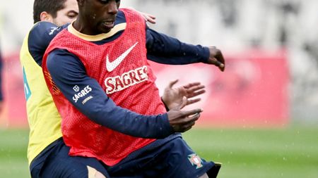 Varela ratează participarea la CM,** din cauza unei fracturi de tibie și peroneu!