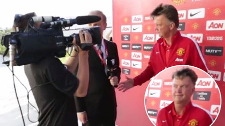 L-a lăsat pe Van Gaal cu mâna întinsă! VIDEO | Reacția olandezului când a văzut că e ignorat