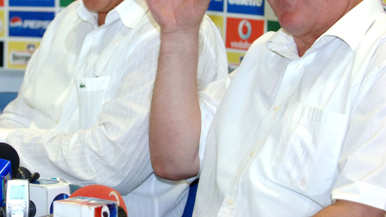 Sandu și Dragomir râd de Mititelu