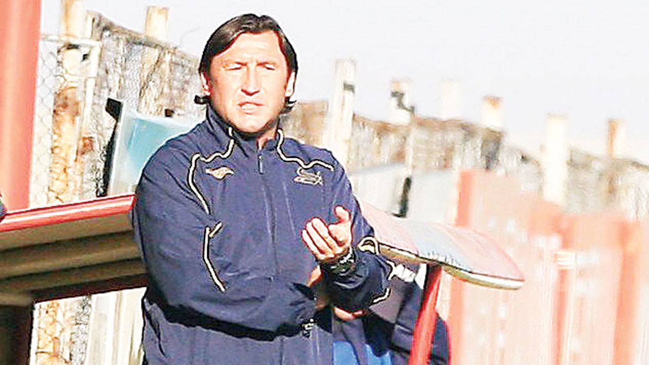 "Nimeni nu e titular. Va juca cine este mai în formă!"