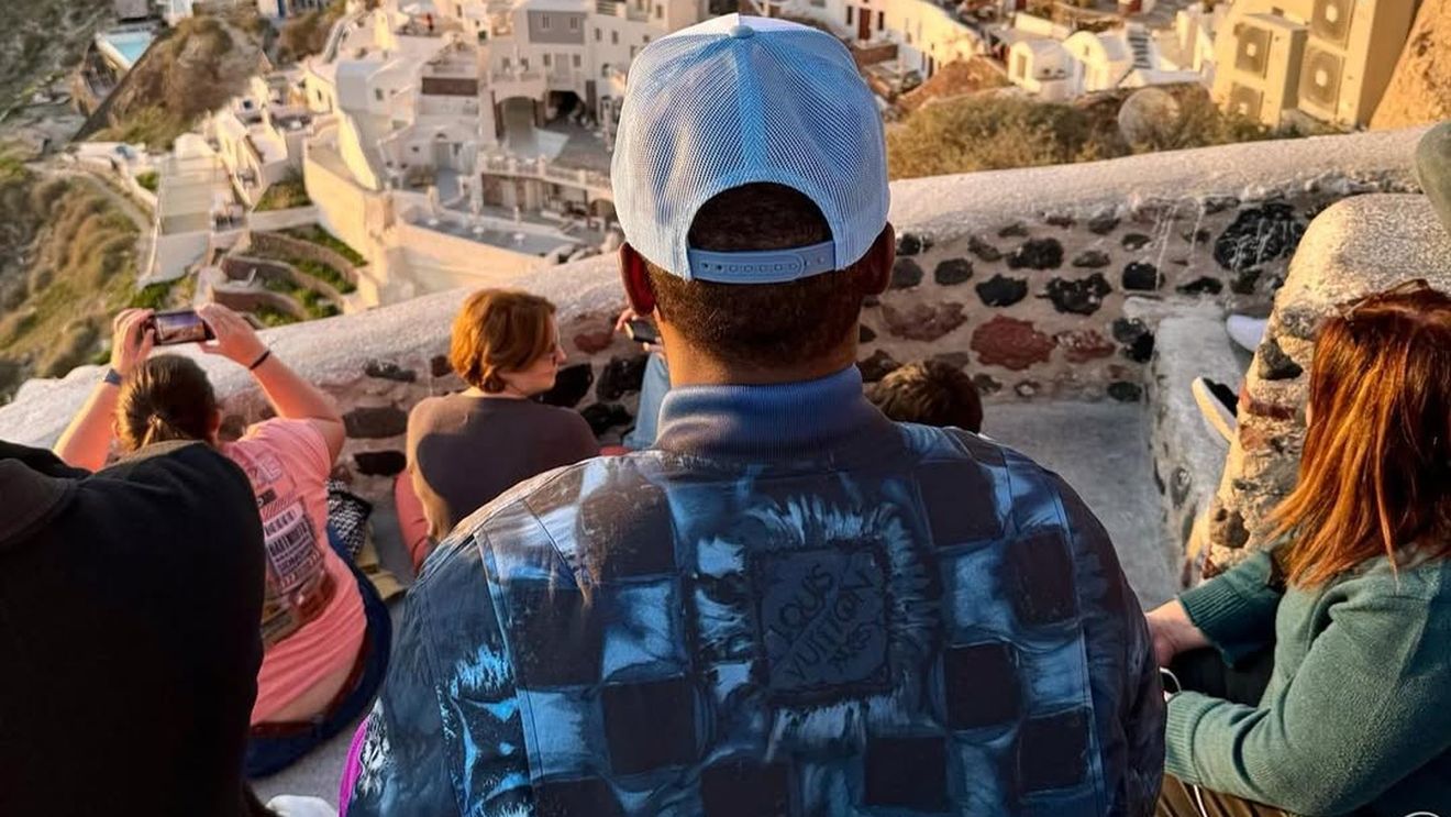 O nouă aroganță a afaceristului despre care s-a spus că e falit, deşi a cumpărat 1.000 de apartamente cu 400.000.000 de dolari: „Să includeți şi asta”