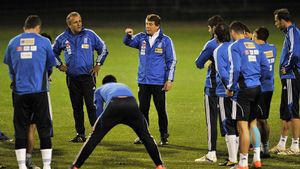 Otto Rehhagel e considerat salvatorul fotbalului elen: "Grecia are soarta calificării în propriile mâini!" Mesajul transmis lui Fernando Santos