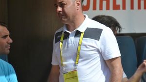 "La un club de afară nu veți vedea niciodată așa ceva". Cum a comentat Florentin Petre situația de la Dinamo și un anunț: "Va veni și timpul meu!"