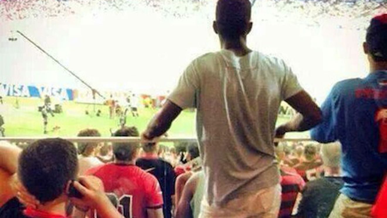 Miracol în tribune? FOTO - Detaliul surprins este considerat de fani un semn divin