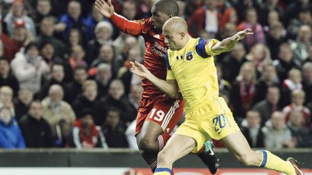 O repriză OK, a doua KO!** Ilie s-a supărat pe Anghelov