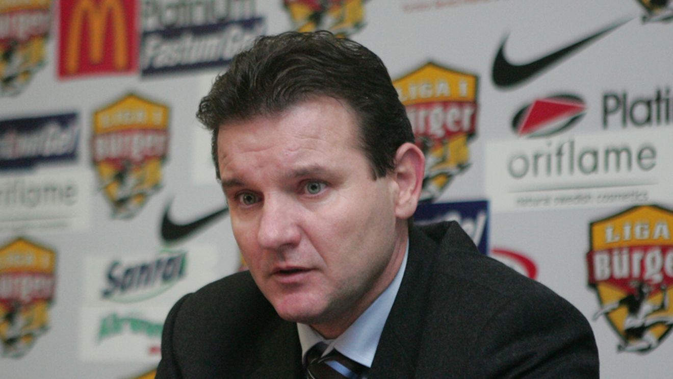 "Dinamo se dă victimă și atacă pe la spate"