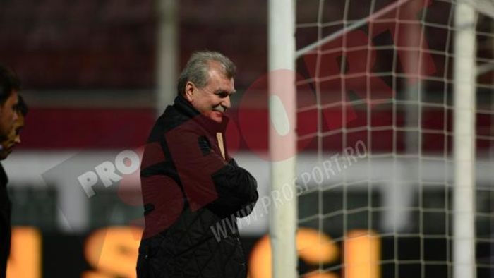 Dinu Gheorghe în conflict cu suporterii rapidiști, la finalul meciului Rapid - Astra