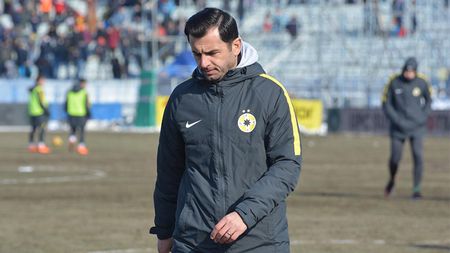 Ce mai poate spune un antrenor care s-a făcut de râs în fața unei echipe de Liga 2? Dică a pus "tunurile" pe vedetele echipei: "Penibili, nu avem nicio scuză! Nu putem câștiga campionatul dacă jucăm așa"