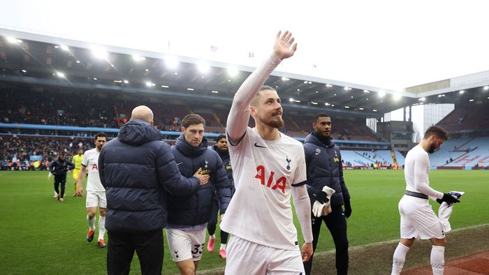 Englezii au aflat ce se va întâmpla cu Radu Drăgușin acum! Anunțul a fost făcut de jurnaliștii britanici apropiați de Tottenham