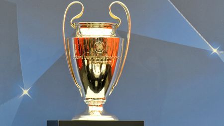 ProSport LIVE | Dezvăluiri de senzație despre fotbalul românesc: "Ne-a vândut ca pe porci. Dacă mai stăteam un an câștigam liniștiți Cupa Campionilor"