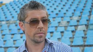 VIDEO | Bogdan Mara nu aderă la ideea lansată de Marius Șumudică: "Dacă aveam prieteni, acum eram campioni. Nu văd între cine ar putea fi prietenii" 