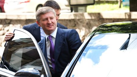 Rinat Ahmetov îşi extinde imperiul afacerilor din România cu o viteză ieşită din comun. E gata parcul fotovoltaic Văcăreşti, în care a băgat 60.000.000 de euro