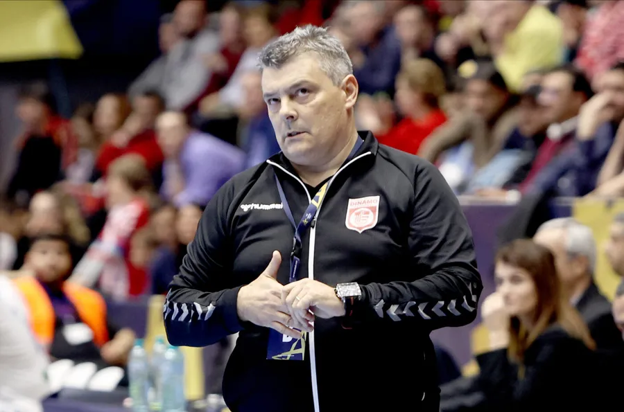 Legenda handbalului românesc se așteaptă ca Xavi Pascual să dea „bir cu fugiții” după rușinea din Insulele Feroe: „E dramatic ce se întâmplă! Dacă era român îl dădeau afară în secunda 14!” | EXCLUSIV