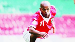 Omul hat-trick!** El a reușit "triple" în toate competițiile din Albion!