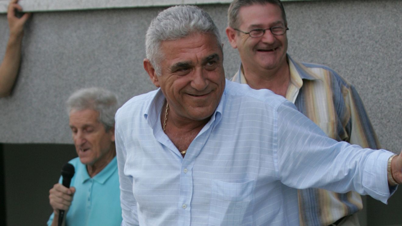 Ioan Becali: "Mourinho spera să-l vadă pe Rădoi în teren"