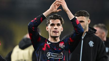 Ce notă a luat Ianis Hagi, după ce a intrat în minutul 76 al meciului Fenerbahce - Rangers 1-3