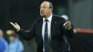 Cum poate ajunge Rafa Benitez cel mai bine plătit antrenor din lume