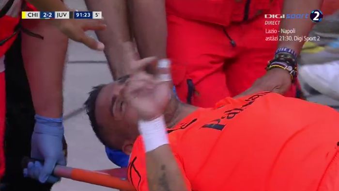 Cristiano Ronaldo și-a făcut K.O. un adversar la debutul în Serie A. FOTO | Faza controversată