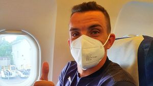 Cu Gică Craioveanu în fruntea delegaţiei, Universitatea Craiova a plecat în Albania, pentru meciul cu Laci. Bancu: „Suntem favoriţi”