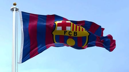 Transferul cu care FC Barcelona vrea să contracareze plecarea lui Kylian Mbappe la Real Madrid! Ce salariu a cerut fotbalistul