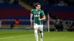 Presa spaniolă, concluzie tragică despre Ianis Hagi. Ibericii îi dau peste nas „Regelui” și anunță că fiul său nu mai are niciun viitor la Deportivo Alaves