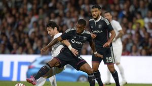 Seară de coșmar pentru francezi. L'Equipe: "Astra a zburdat pe teren în fața lui Lyon. Șansele de calificare sunt destul de mici"