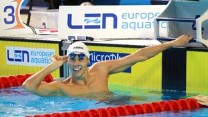 Prima imagine de la „colțul de Rai” al lui David Popovici. Cum se vede apusul din complexul rezidențial unde şi-a cumpărat vila de peste 200.000 de euro campionul olimpic