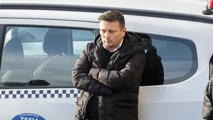 Daniel Stanciu, atac devastator! I-a cerut DEMISIA de urgență după gafa lui Radu Petrescu: „Escrocherie! Scrie pe hârtie că vrem pe X în play-off”