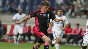 Huntelaar: "Rămân la Ajax"