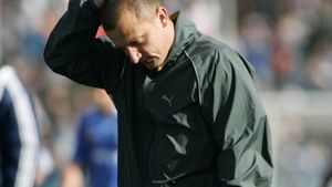 Munteanu: "Să nu mai vorbescă 'gușterii' că plec pentru bani!"