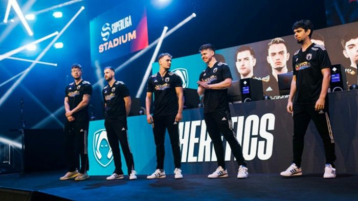 Alexandru Kolozsvari, jucătorul român al echipei Heretics, a câștigat turneul EU Masters Summer 22 de League of Legends