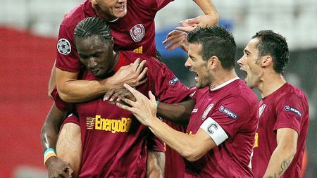 Fratele lui Traore**: "Lacina va juca în Premier League"