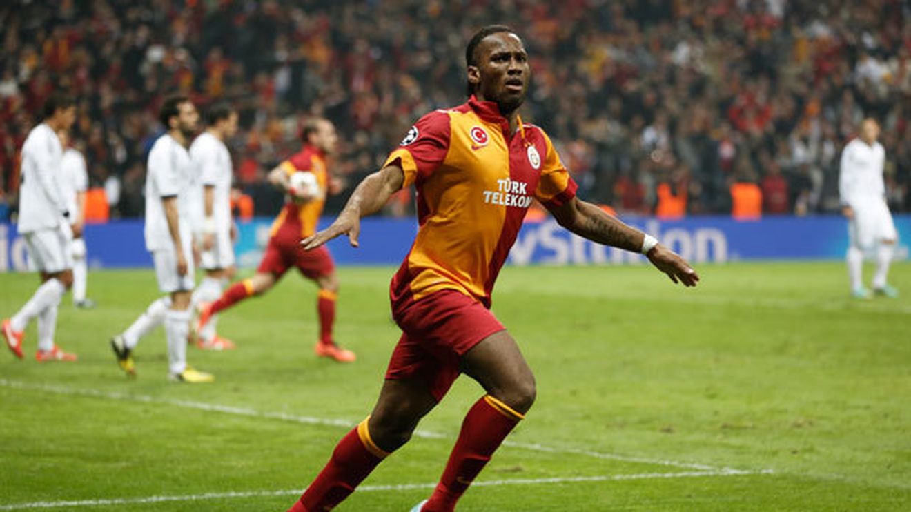 Drogba a devenit IDOL la Istanbul cu execuția asta!** VIDEO Golul fantastic care i-a făcut pe "galactici" să tremure pentru calificare