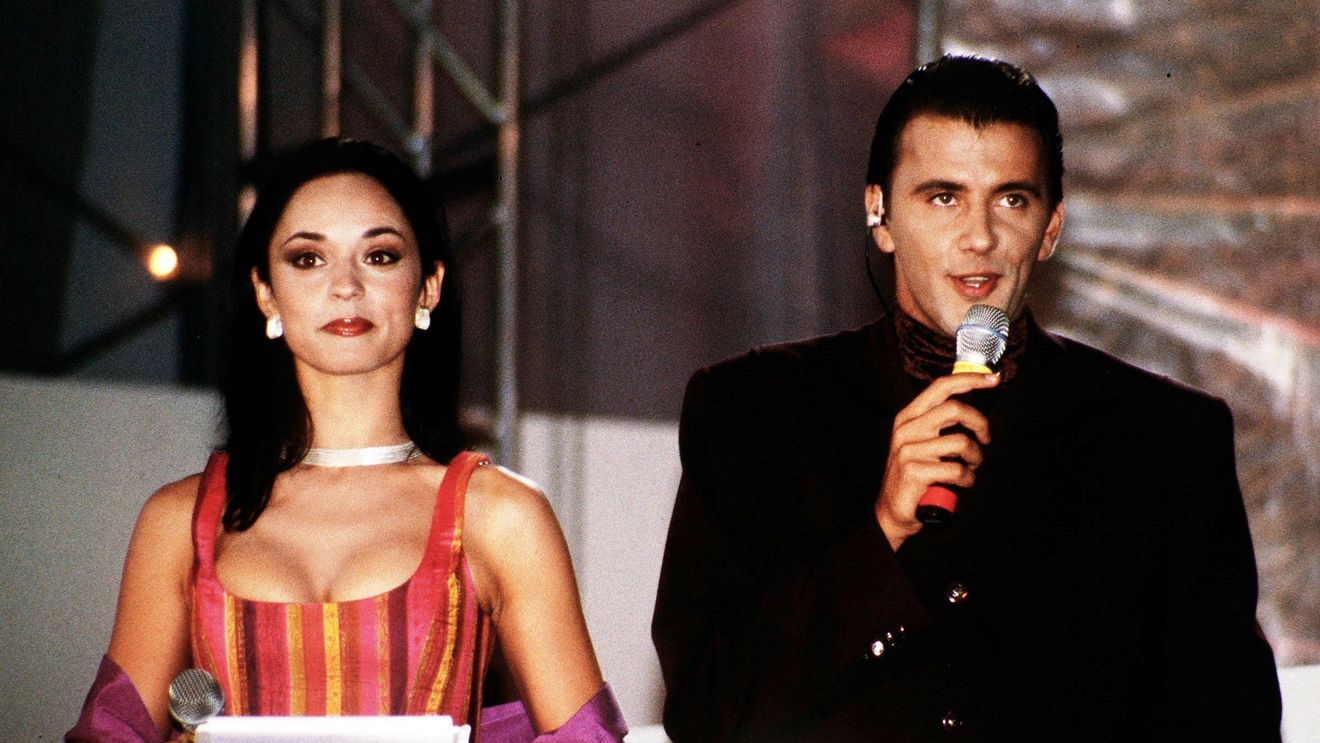 Transformare radicală pentru pentru unul dintre cei mai cunoscuți prezentatori TV din România. FOTO