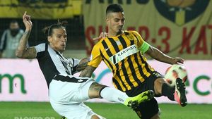 Răzvan Lucescu are Grecia la picioare! PAOK s-a impus în derby-ul cu Aris și are victorii pe linie. Hamza "l-a iertat" pe fostul său antrenor