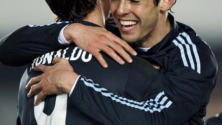 VIDEO Raul și Kaka mențin Realul** în cursa pentru titlu!