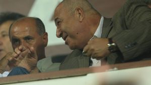 Taher îi dă un ultimatum lui Copos:** "Vreau banii sau îți iau Rapidul!"