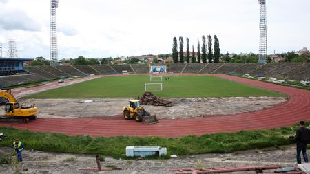 Gazonul de pe "Ion Oblemenco" va fi împărțit foștilor jucători ai Științei