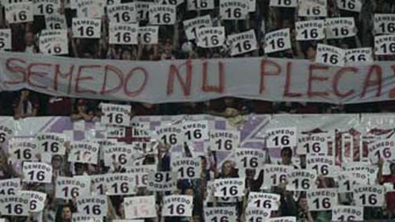 Clujenii nu-l lasă pe mijlocaș la Steaua: "Semedo nu pleca!"